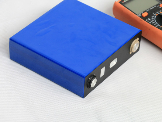 Lifepo4 prismatic 3.2v 200ah battery for solar off grid house energy storage